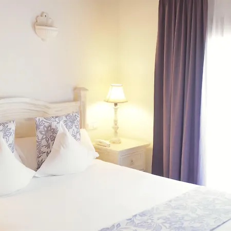 Abaco Hotel
