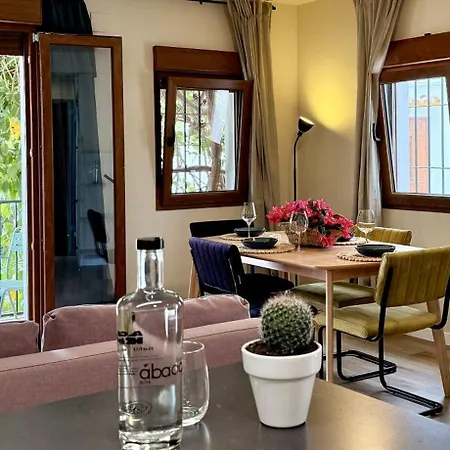 Abaco Hotel
